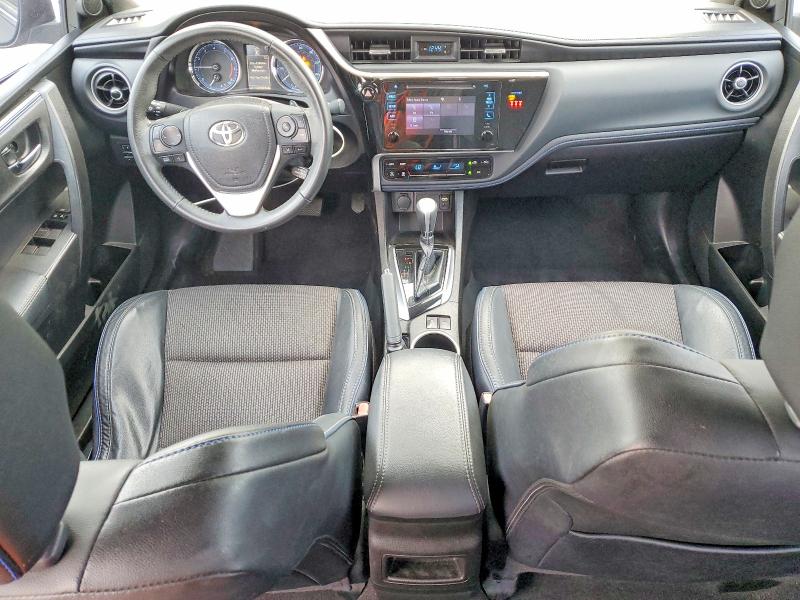 59200666 :رقم المزاد ، 5YFBURHE4JP782215 vin ، 2018 Toyota Corolla مزاد بيع