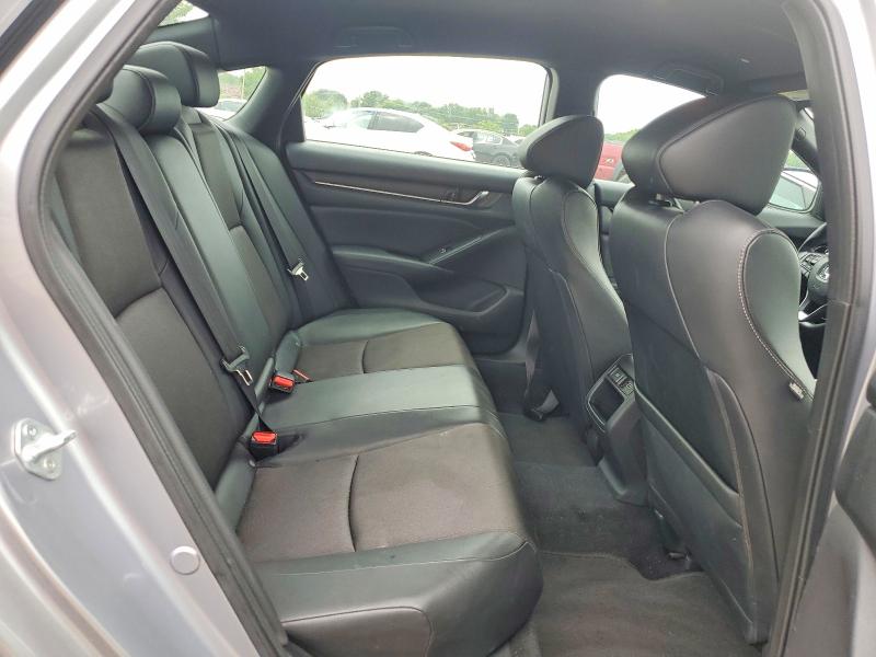 Продажа на аукционе авто 2022 Honda Accord, vin: 1HGCV1F36NA073124, номер лота: 61719916