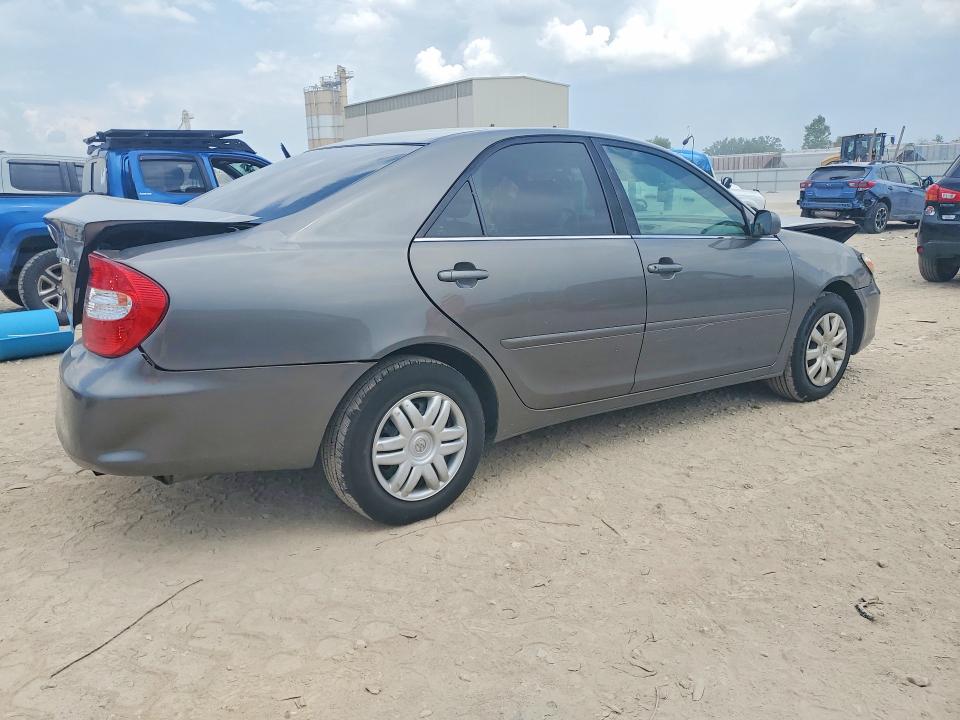 61494676 :رقم المزاد ، 4T1BE32K53U645617 vin ، 2003 Toyota Camry مزاد بيع
