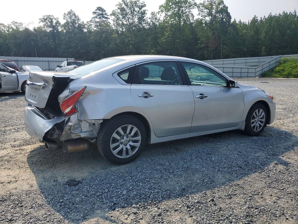Продажа на аукционе авто 2015 Nissan Altima, vin: 1N4AL3AP5FC189136, номер лота: 62593636