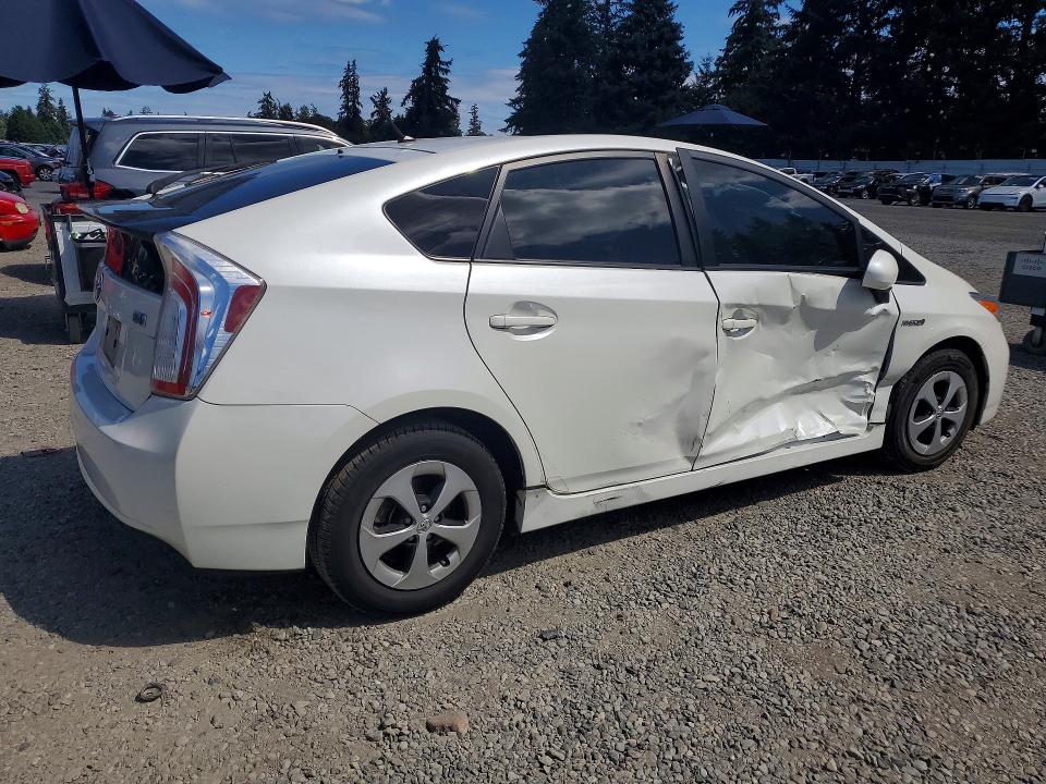 62310566 :رقم المزاد ، JTDKN3DU8F1978418 vin ، 2015 Toyota Prius مزاد بيع
