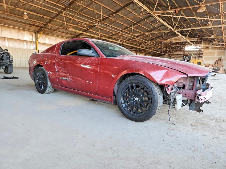 60931806 :رقم المزاد ، 1ZVBP8AM6E5270149 vin ، 2014 Ford Mustang مزاد بيع
