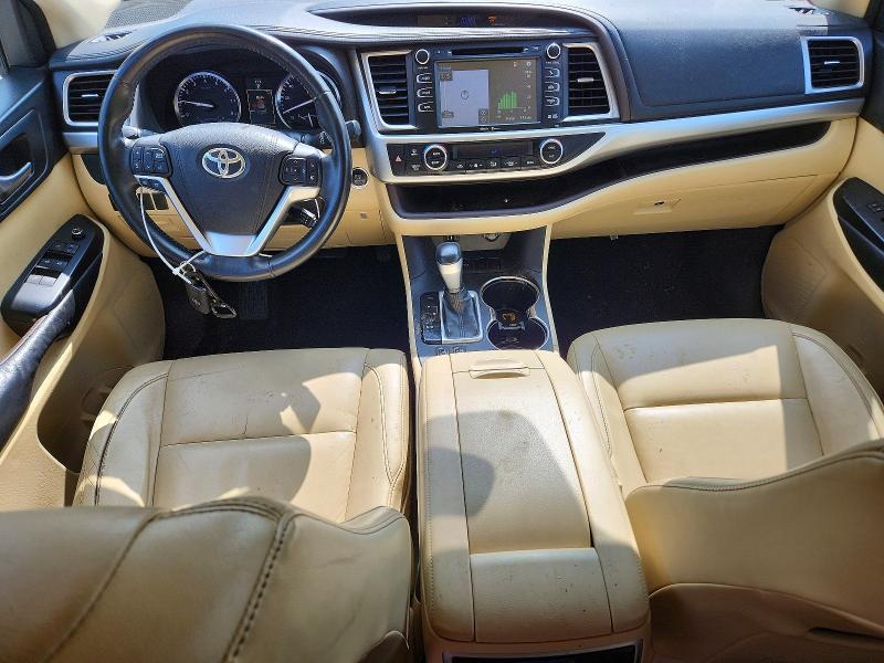 Продажа на аукционе авто 2015 Toyota Highlander, vin: 5TDKKRFH5FS085217, номер лота: 62103136