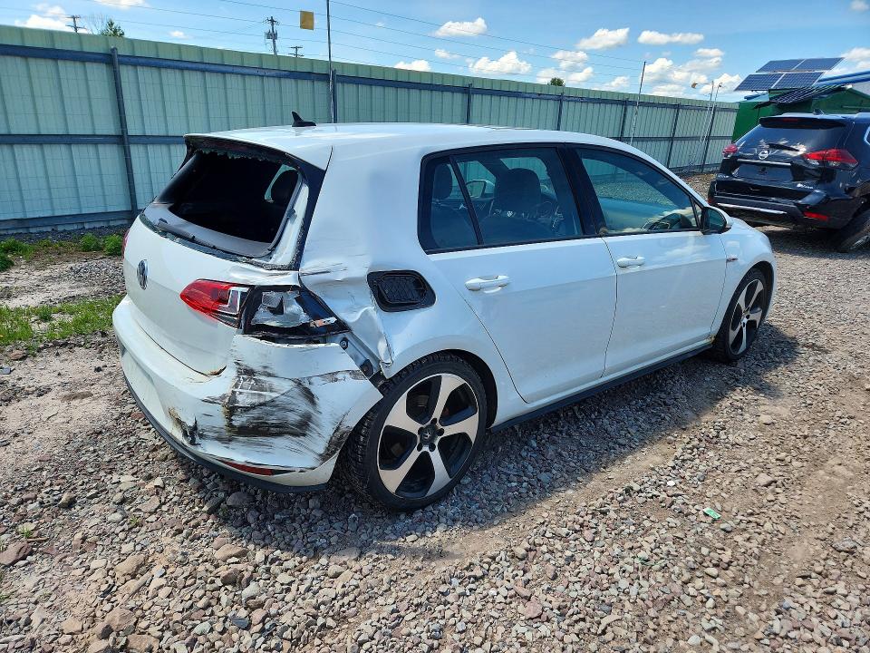 60058516 :رقم المزاد ، 3VW5T7AU4FM102959 vin ، 2015 Volkswagen Gti مزاد بيع