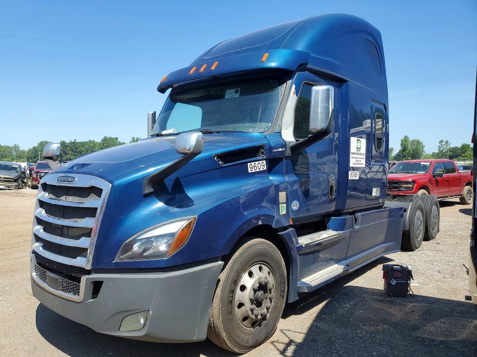 2018 Freightliner Cascadia 126 მანქანა იყიდება აუქციონზე, vin: 3AKJHHDRXJSJY3618, აუქციონის ნომერი: 59349396