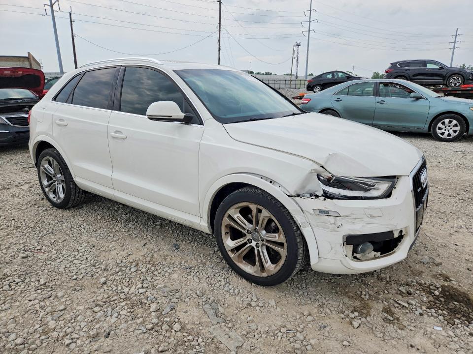 Продажа на аукционе авто 2015 Audi Q3, vin: WA1GFCFS2FR008977, номер лота: 61877366