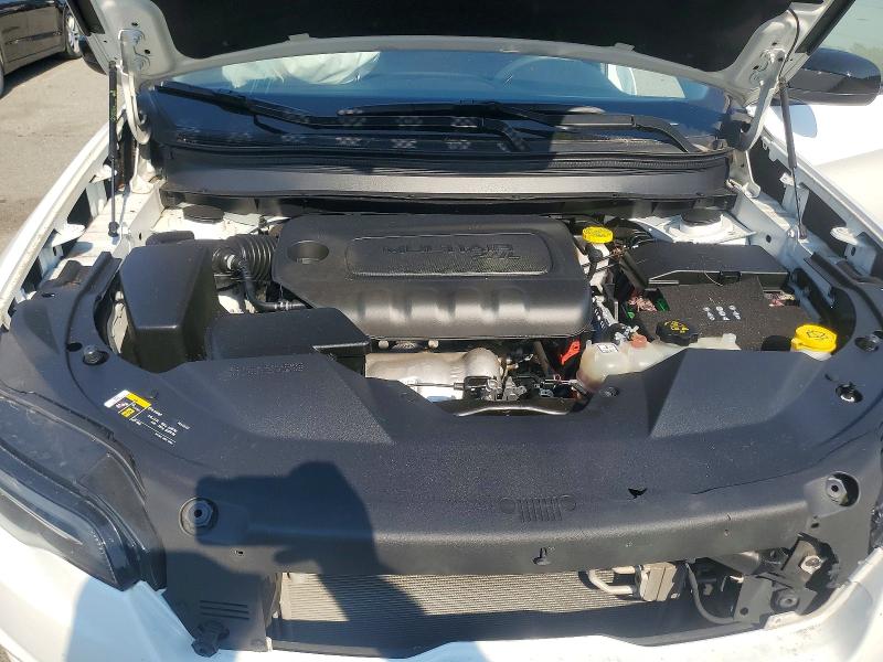 60545596 :رقم المزاد ، 1C4PJLCB4LD548011 vin ، 2020 Jeep Cherokee مزاد بيع