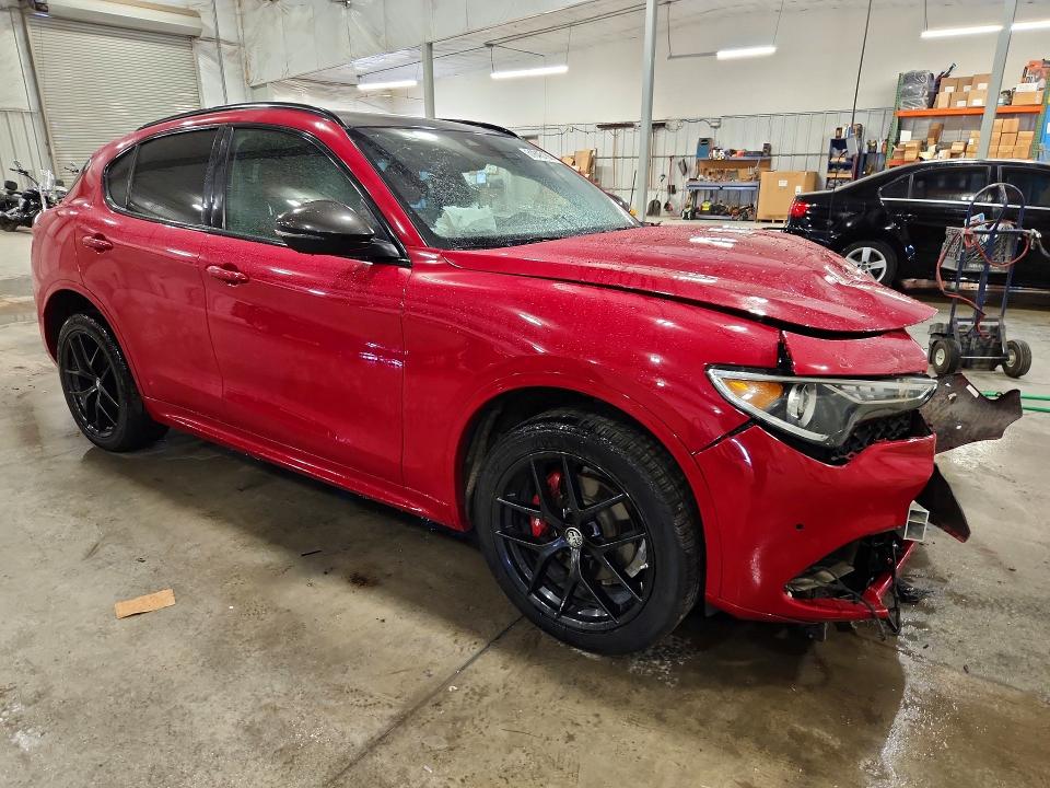 Продажа на аукционе авто 2020 Alfa Romeo Stelvio, vin: ZASPAKBN1L7C76173, номер лота: 61845156