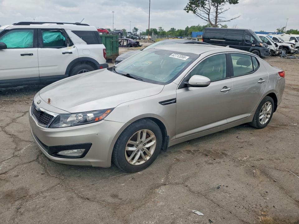 2013 Kia Optima მანქანა იყიდება აუქციონზე, vin: KNAGM4A77D5364315, აუქციონის ნომერი: 62712056