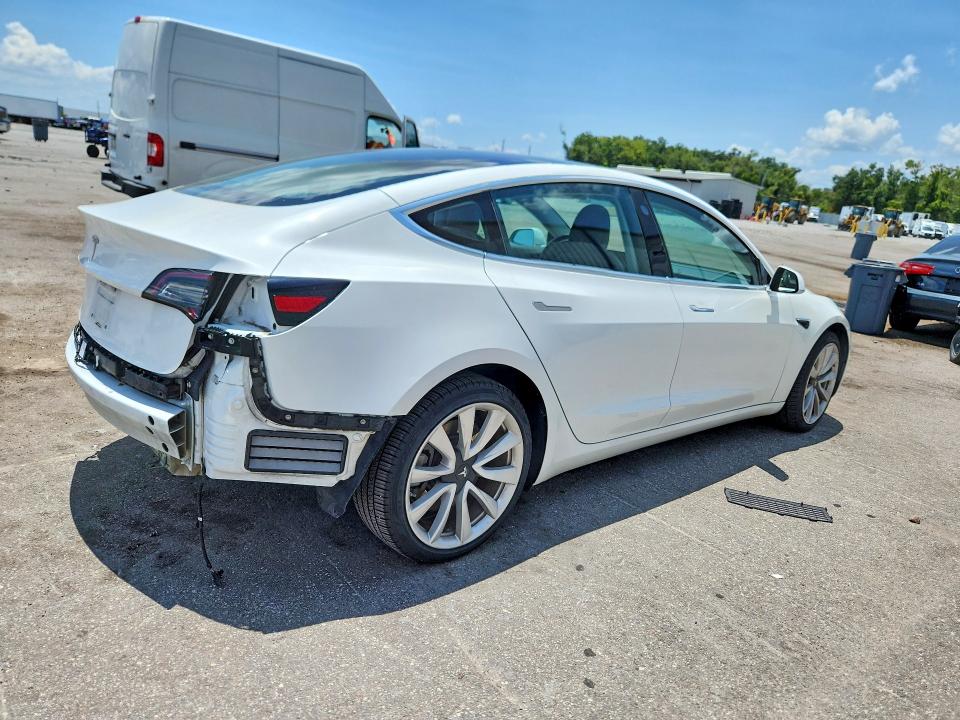 Продаж на аукціоні авто 2018 Tesla Model 3, vin: 5YJ3E1EA9JF154604, номер лоту: 61755596