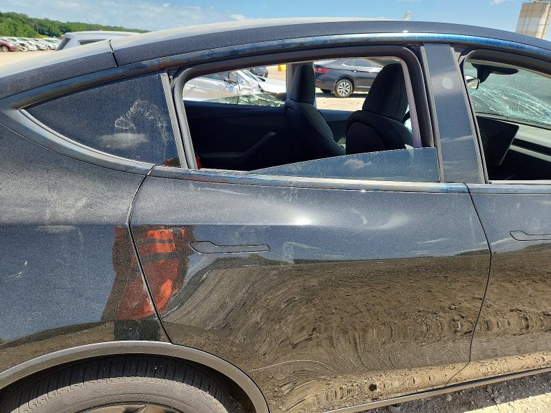 Продаж на аукціоні авто 2026 Tesla Model Y, vin: 7SAYGDEE5TA585030, номер лоту: 61171056