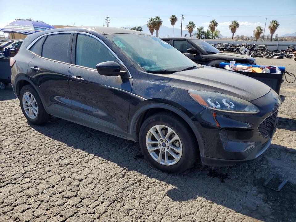 Продажа на аукционе авто 2021 Ford Escape, vin: 1FMCU0G60MUB15588, номер лота: 62567376