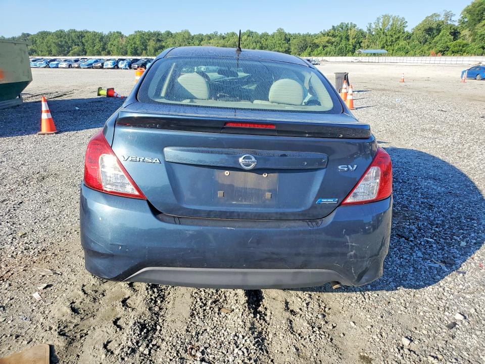61213396 :رقم المزاد ، 3N1CN7AP7GL802497 vin ، 2016 Nissan Versa مزاد بيع
