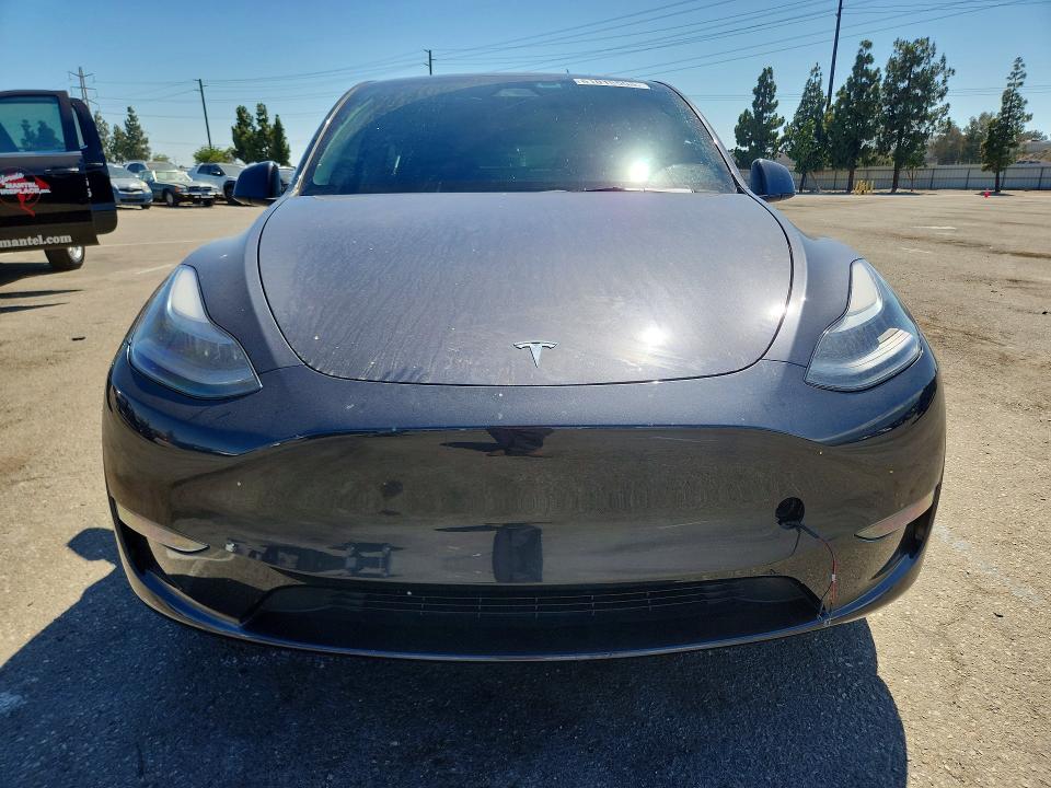 2025 Tesla Model Y მანქანა იყიდება აუქციონზე, vin: 7SAYGDED9SF250524, აუქციონის ნომერი: 61015506