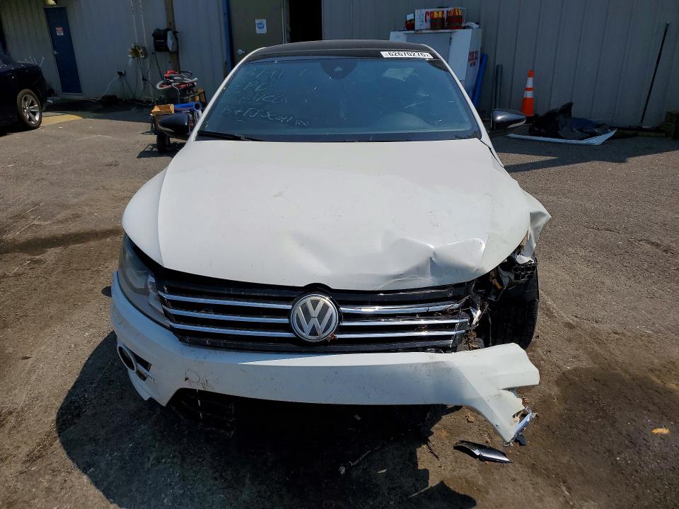 62670276 :رقم المزاد ، WVWMP7AN0HE501940 vin ، 2017 Volkswagen Cc مزاد بيع