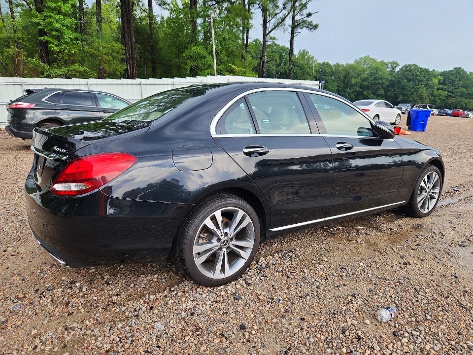 2018 Mercedes-benz C მანქანა იყიდება აუქციონზე, vin: 55SWF4KB3JU272249, აუქციონის ნომერი: 61664286