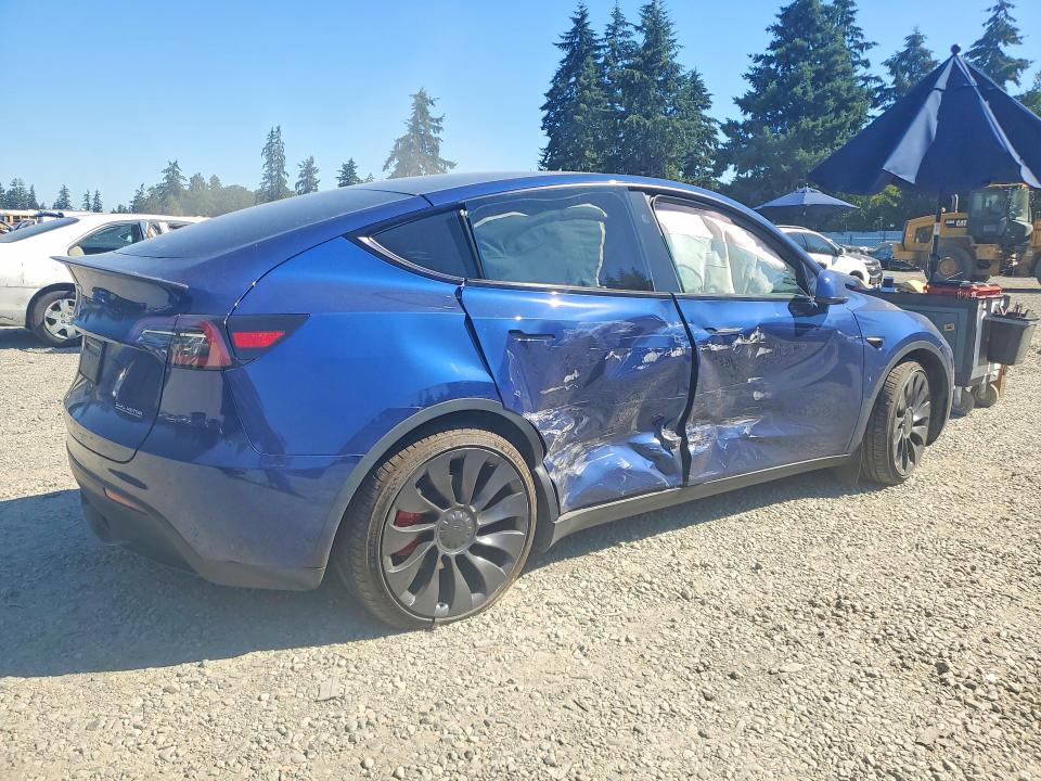 2024 Tesla Model  Y მანქანა იყიდება აუქციონზე, vin: 7SAYGDEF3RF022420, აუქციონის ნომერი: 62877656
