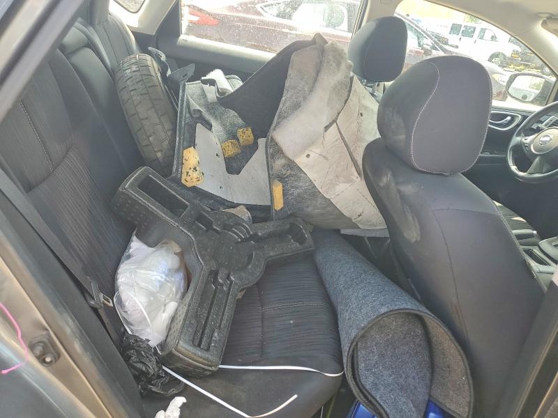 61973046 :رقم المزاد ، 3N1AB7AP3JL626765 vin ، 2018 Nissan Sentra مزاد بيع