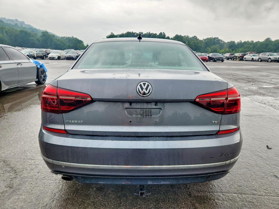 Aukcja sprzedaży 2018 Volkswagen Passat, vin: 1VWAA7A38JC018004, numer aukcji: 61342496
