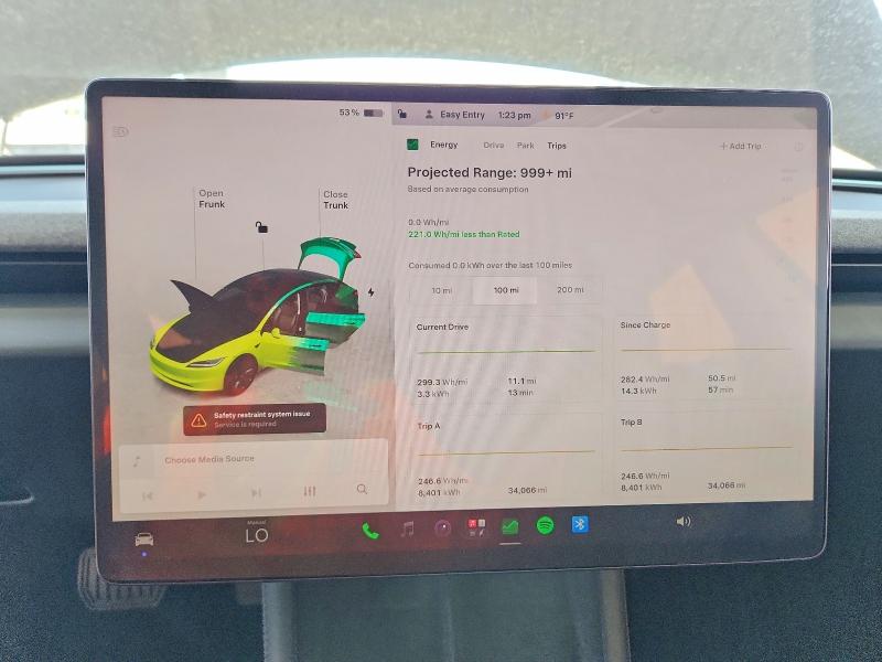 Продаж на аукціоні авто 2024 Tesla Model 3, vin: 5YJ3E1EA9RF740618, номер лоту: 61146796