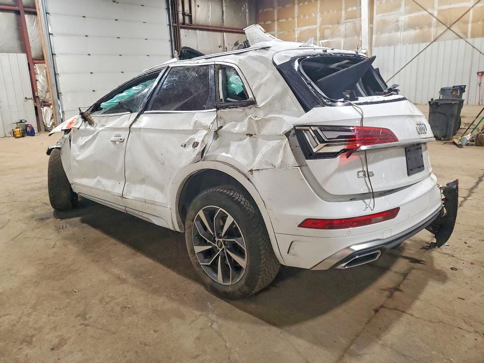 60239116 :رقم المزاد ، WA1EAAFY2N2129353 vin ، 2022 Audi Q5 مزاد بيع