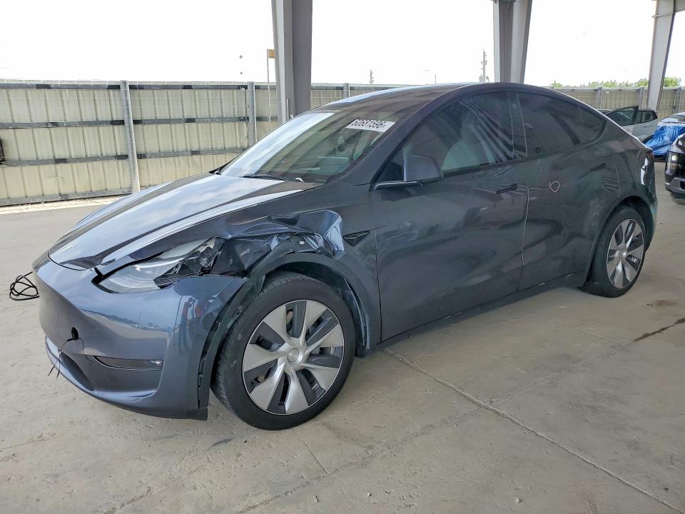60681596 :رقم المزاد ، 7SAYGAEE1PF662788 vin ، 2023 Tesla Model Y مزاد بيع