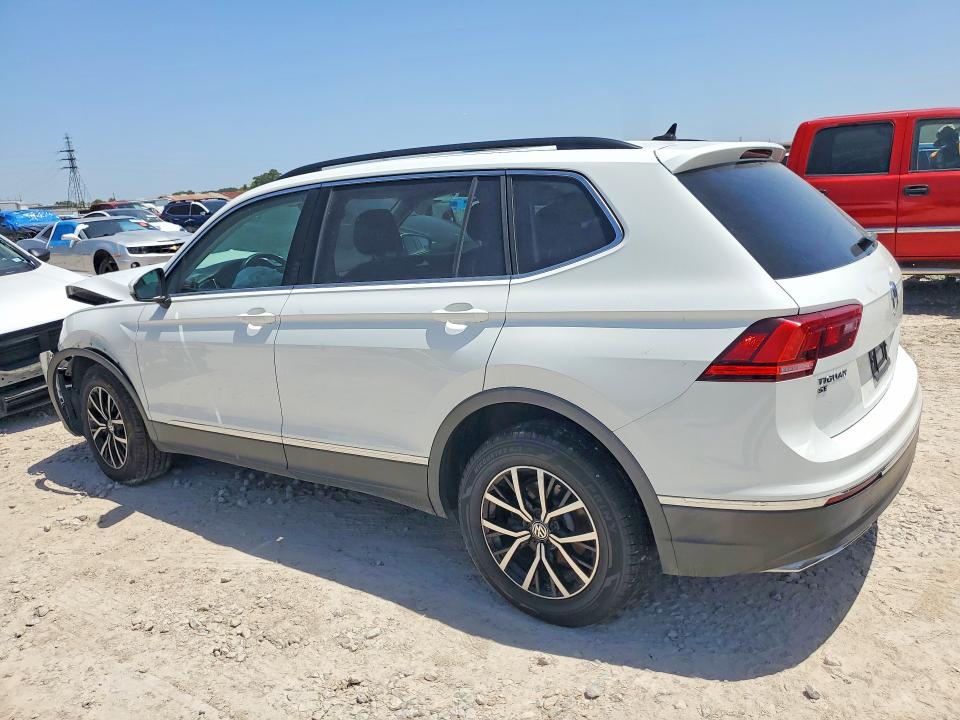 61947216 :رقم المزاد ، 3VV3B7AX4MM054157 vin ، 2021 Volkswagen Tiguan مزاد بيع
