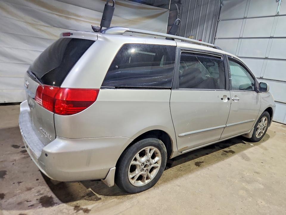Продажа на аукционе авто 2005 Toyota Sienna, vin: 5TDBA22C05S031391, номер лота: 61899076