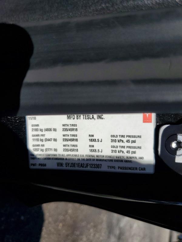 62295656 :رقم المزاد ، 5YJ3E1EA2JF123307 vin ، 2018 Tesla Model 3 مزاد بيع