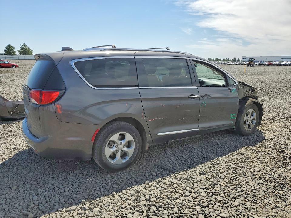2017 Chrysler Pacifica მანქანა იყიდება აუქციონზე, vin: 2C4RC1EGXHR628305, აუქციონის ნომერი: 59368176