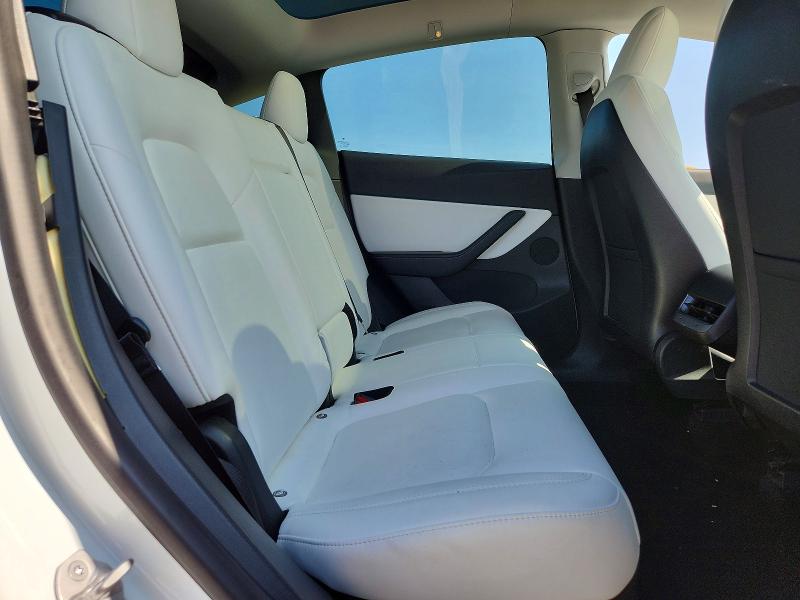 60703316 :رقم المزاد ، 5YJYGDEE1MF130855 vin ، 2021 Tesla Model Y مزاد بيع