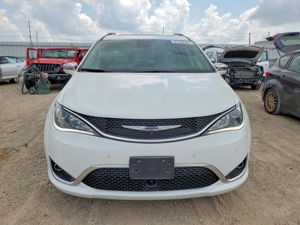 61138506 :رقم المزاد ، 2C4RC1GG6LR136411 vin ، 2020 Chrysler Pacifica مزاد بيع