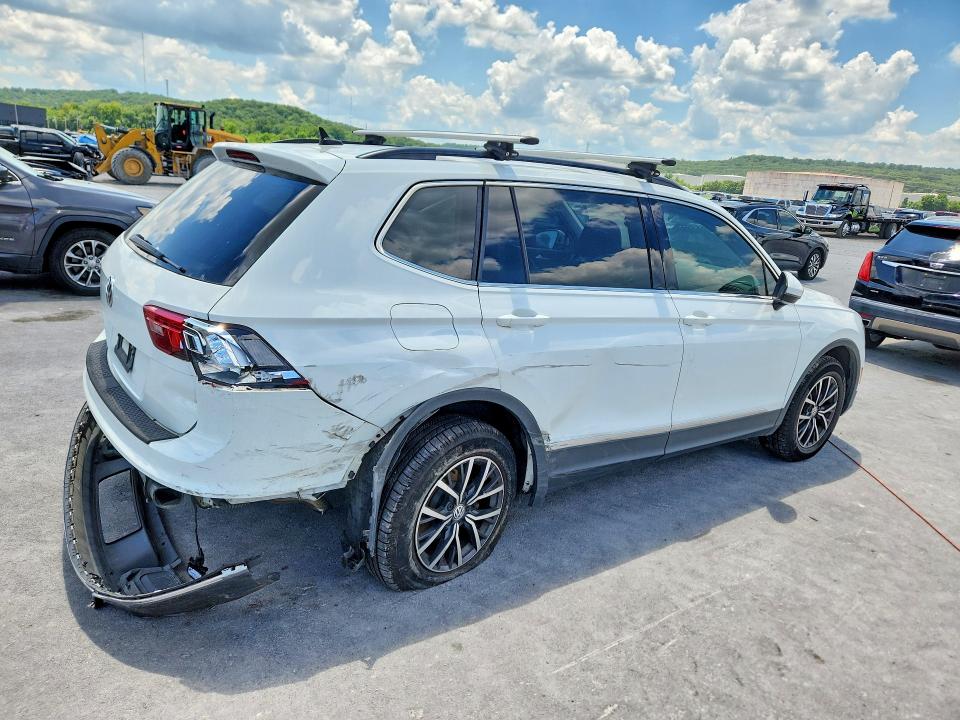 60944466 :رقم المزاد ، 3VV3B7AX3LM155821 vin ، 2020 Volkswagen Tiguan مزاد بيع