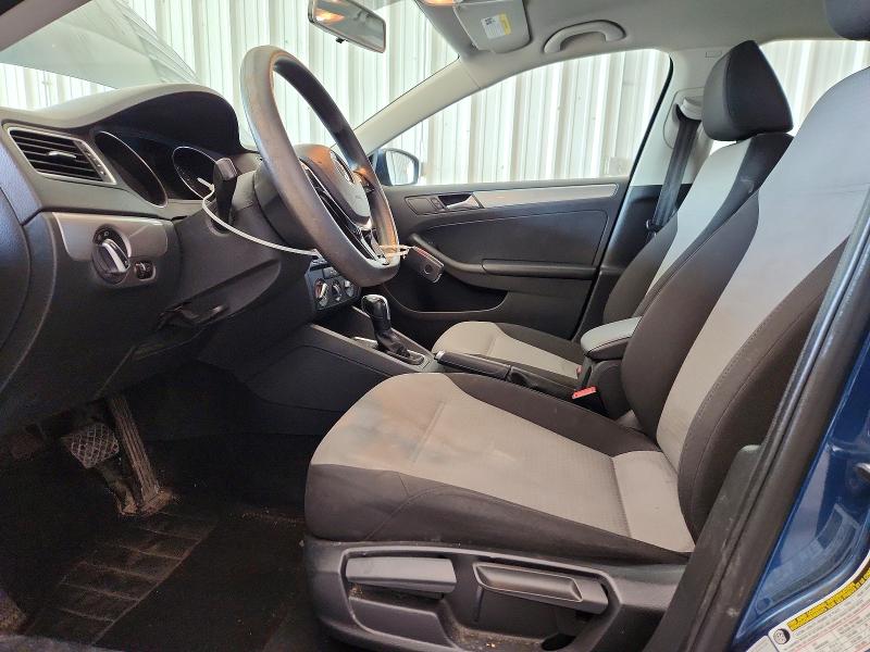 59400246 :رقم المزاد ، 3VW2B7AJ4HM298593 vin ، 2017 Volkswagen Jetta مزاد بيع