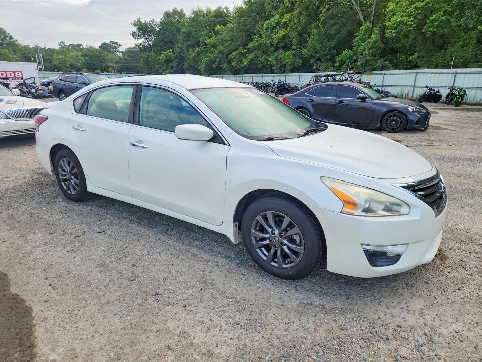 Продаж на аукціоні авто 2015 Nissan Altima, vin: 1N4AL3AP8FC598330, номер лоту: 61529036