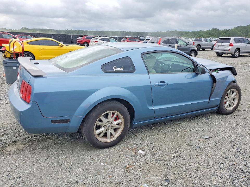 62035546 :رقم المزاد ، 1ZVFT80N275296032 vin ، 2007 Ford Mustang مزاد بيع