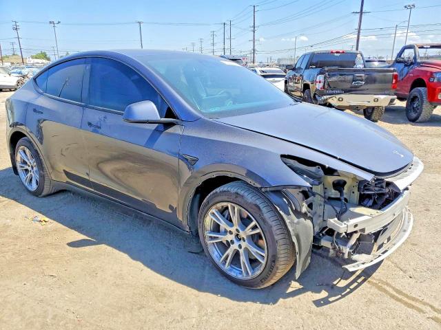 60690096 :رقم المزاد ، 5YJYGDEE9MF282866 vin ، 2021 Tesla Model Y مزاد بيع