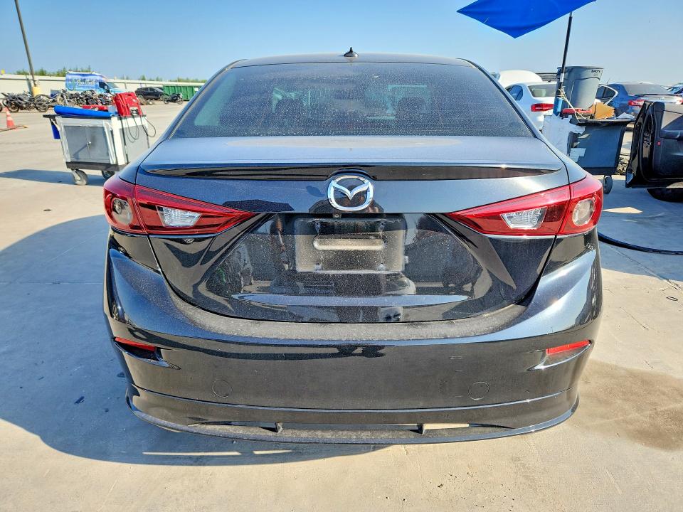 2018 Mazda 3 მანქანა იყიდება აუქციონზე, vin: 3MZBN1W38JM229104, აუქციონის ნომერი: 63028126