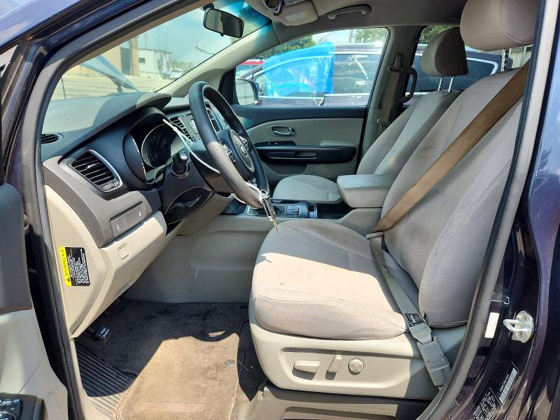 63241296 :رقم المزاد ، KNDMB5C12H6224635 vin ، 2017 Kia Sedona مزاد بيع