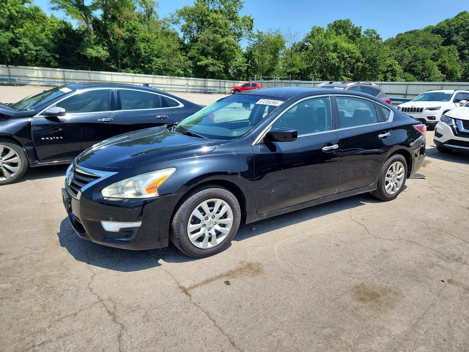 61285266 :رقم المزاد ، 1N4AL3AP5FN334535 vin ، 2015 Nissan Altima مزاد بيع