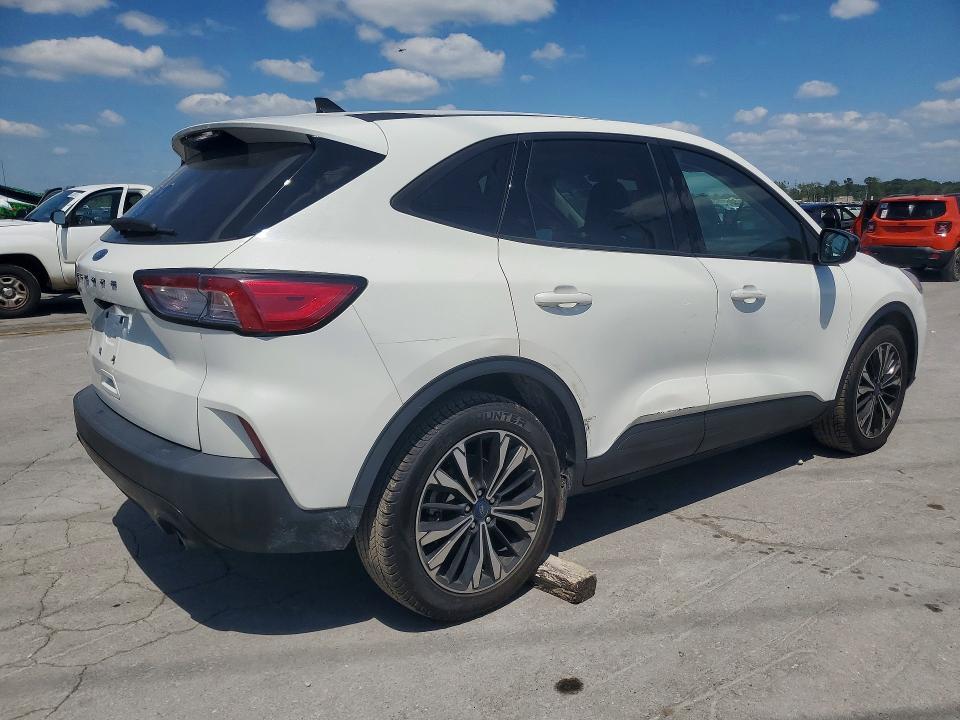 2022 Ford Escape მანქანა იყიდება აუქციონზე, vin: 1FMCU0G66NUC00534, აუქციონის ნომერი: 63253176