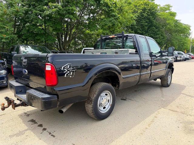 60195586 :رقم المزاد ، 1FT7X2B62GED10235 vin ، 2016 Ford F250 مزاد بيع