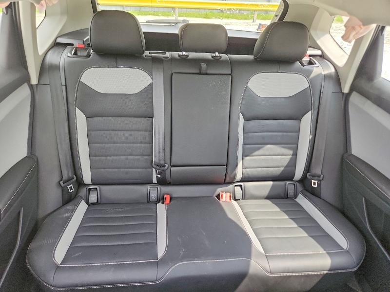 62801616 :رقم المزاد ، 3VV4X7B25RM018056 vin ، 2024 Volkswagen Taos مزاد بيع