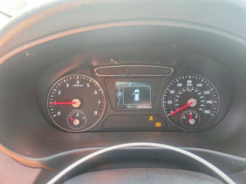 61692356 :رقم المزاد ، 5XYPG4A30HG254954 vin ، 2017 Kia Sorento مزاد بيع