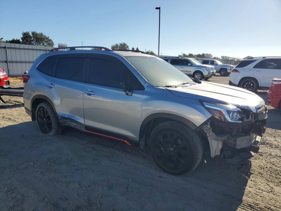 Продажа на аукционе авто 2019 Subaru Forester, vin: JF2SKAJC1KH421300, номер лота: 62891206