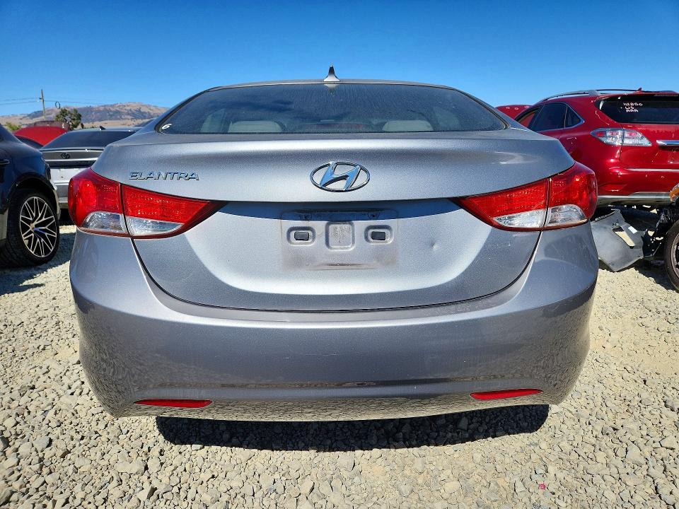 62492876 :رقم المزاد ، KMHDH4AE4CU357573 vin ، 2012 Hyundai Elantra مزاد بيع