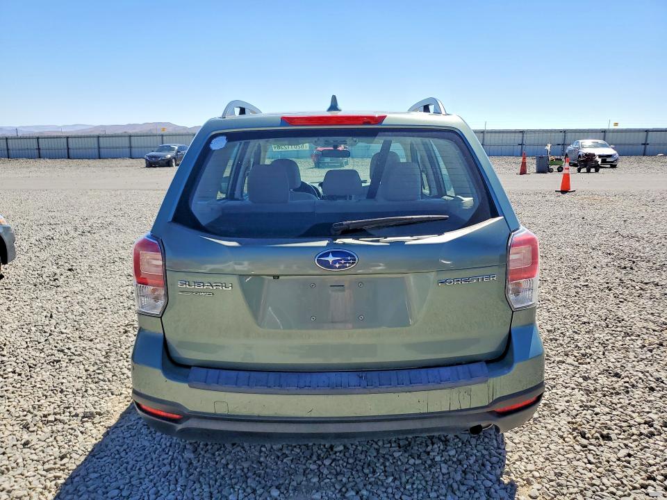 62011236 :رقم المزاد ، JF2SJABC0JH616790 vin ، 2018 Subaru Forester مزاد بيع