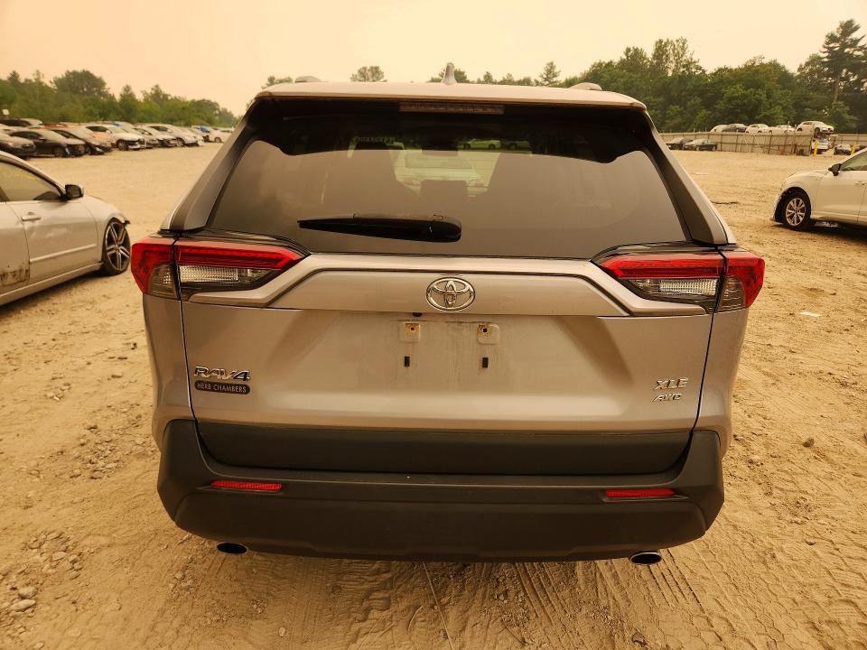 Продажа на аукционе авто 2020 Toyota Rav4, vin: JTMP1RFV0LD050249, номер лота: 61224306