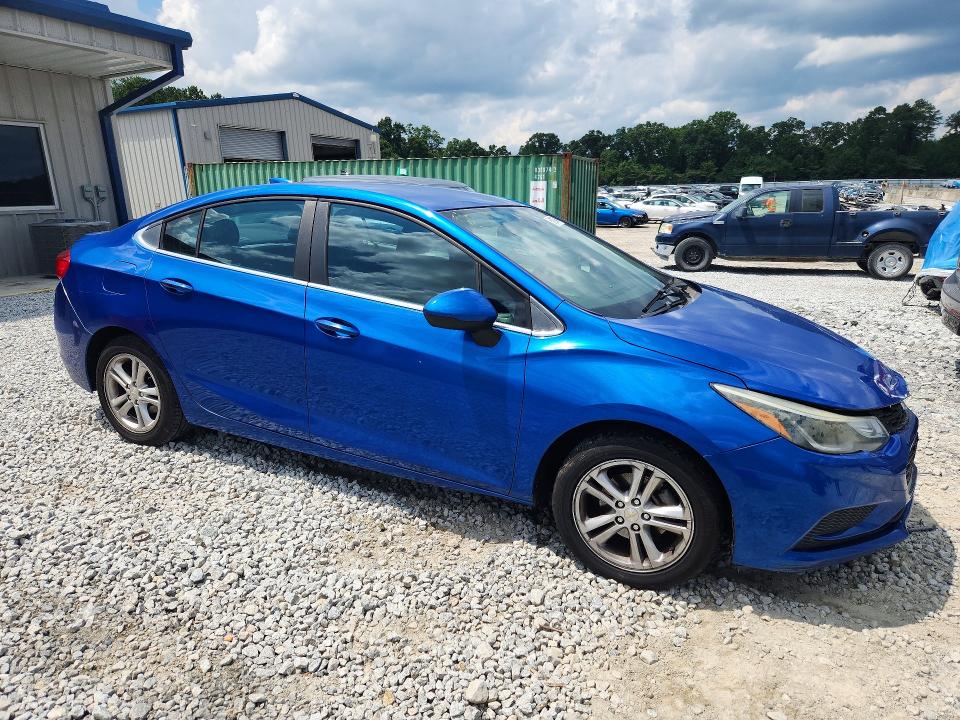 59286096 :رقم المزاد ، 1G1BE5SM9H7215699 vin ، 2017 Chevrolet Cruze مزاد بيع