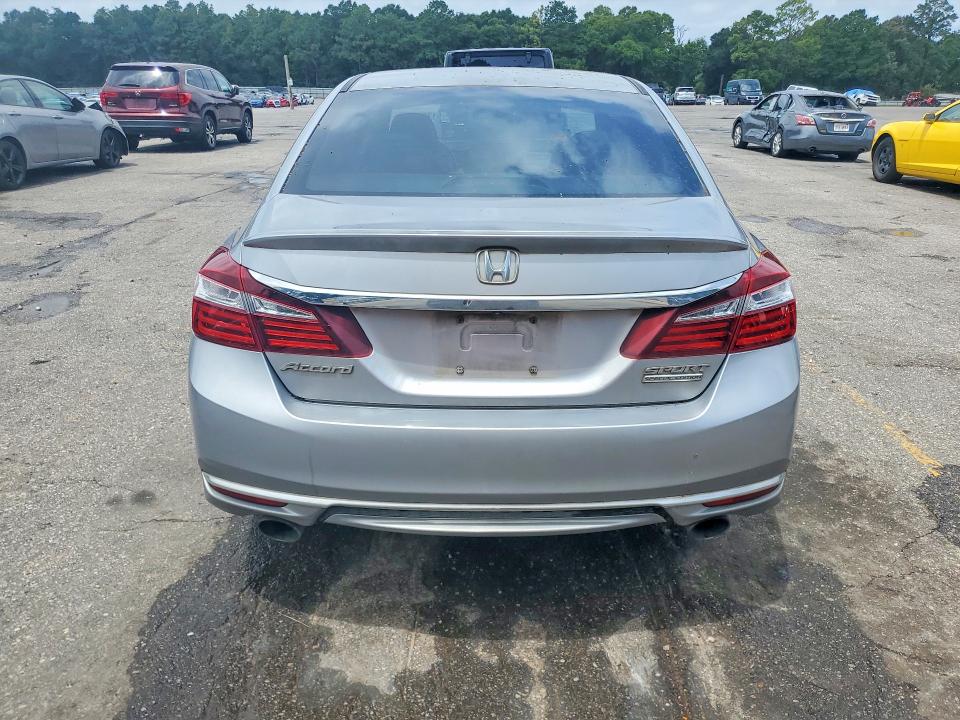 Продажа на аукционе авто 2017 Honda Accord, vin: 1HGCR2F17HA242581, номер лота: 61762596